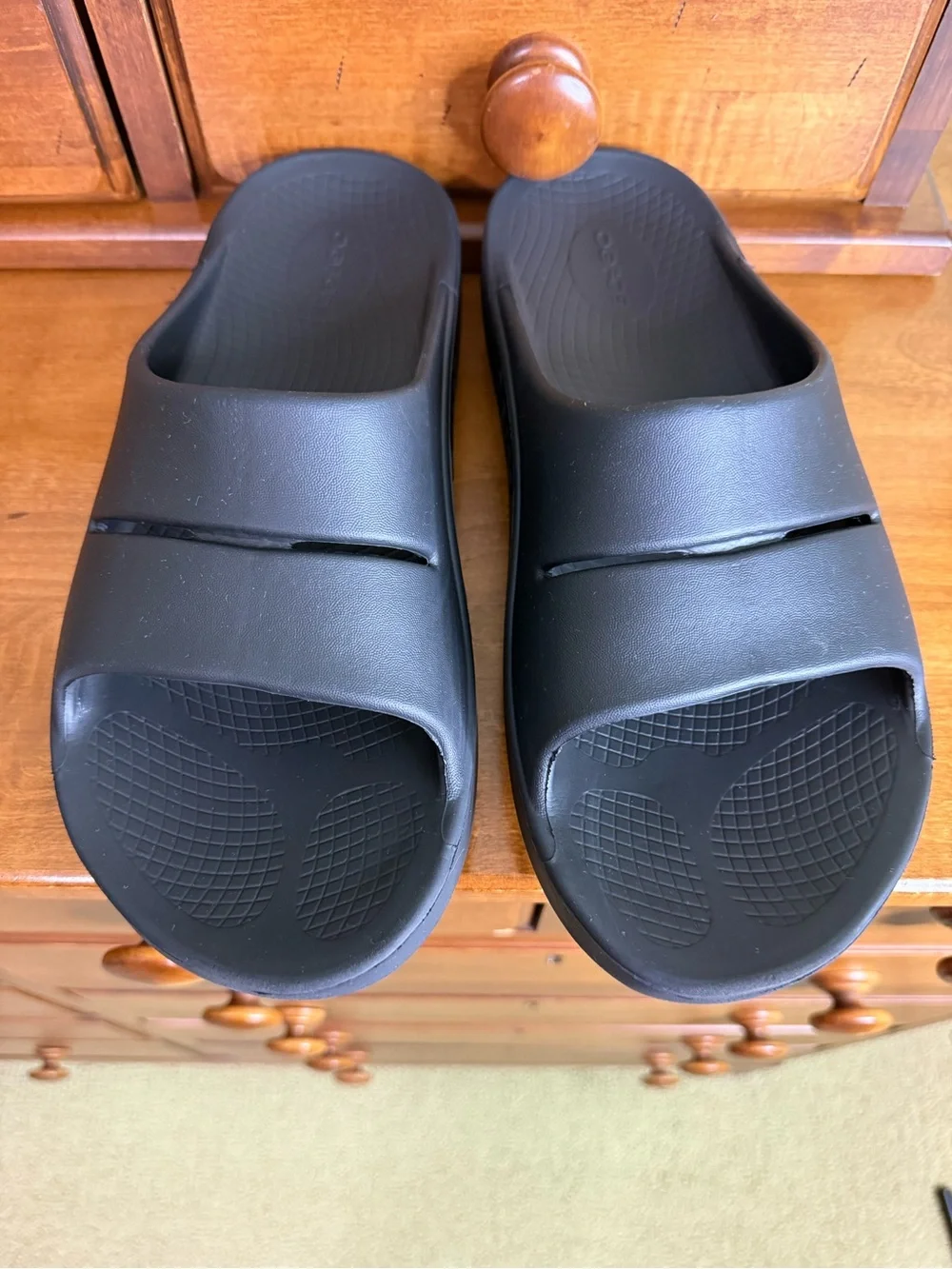 OOFOS OOAHH recovery slide sandals black M10 W12 EU42 orthotic, beach walking